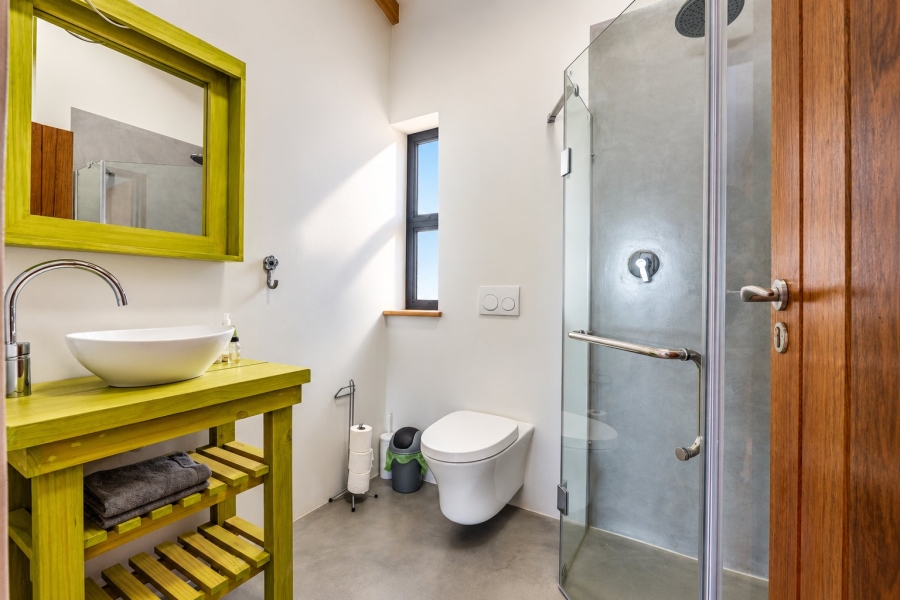 4 Bedroom Property for Sale in Kleinkrantz Western Cape